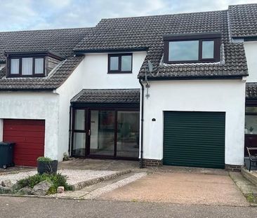 3 bedroom terraced house to rent - Photo 2