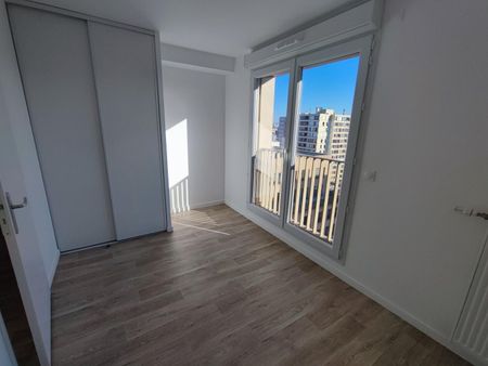 location Appartement T4 DE 99.3m² À BOBIGNY - Photo 5