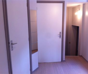 Location Appartement 2 pièces 50m² - Photo 4