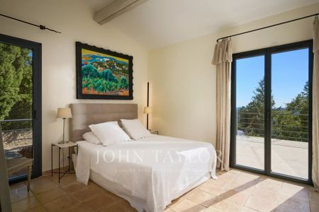 Maison à louer Valbonne, Cote d'Azur, France7 500 EUR / Mois - Photo 4