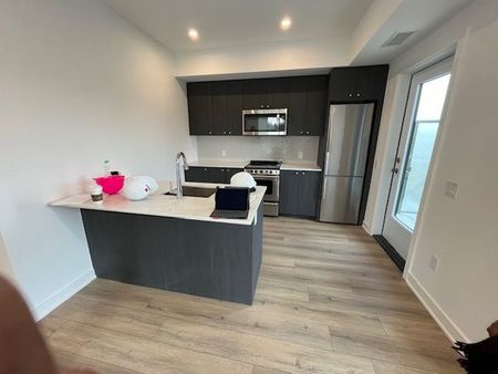 For Lease - 312 Erb Street Unit# 416, Waterloo, Ontario - Photo 3