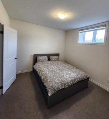 For Lease - 196 Ramblewood Drive, Wasaga Beach, Ontario - Photo 2