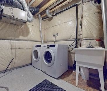 For Lease - 10 Betony Drive, Richmond Hill, Ontario - Photo 1