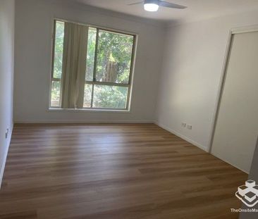 Newly Renovated 3-Bedroom Standalone Villa in Premium Gated Complex - Photo 4