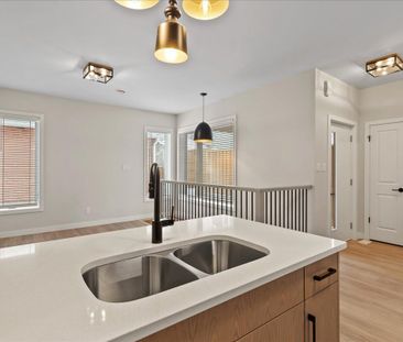 For Lease - 2 Pipers Green Court Unit# 3, Kitchener, Ontario - Photo 6