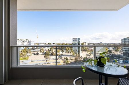 Modern Stylish Apartment With Large Separate Study - Photo 4