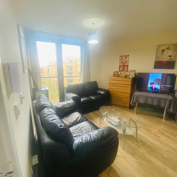 2 Bed Flat, St Johns Walk, B5 - Photo 1