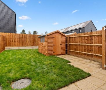 3 bedroom semi-detached house to rent - Photo 4