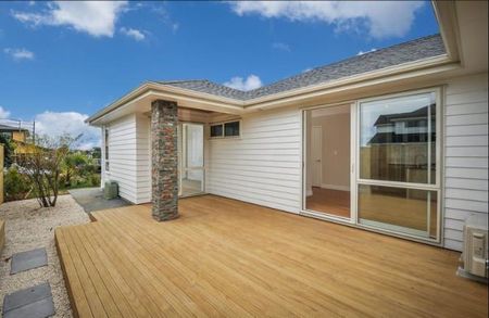 Property Management27 Caldera Drive, Long Bay - House for Rent - Photo 2