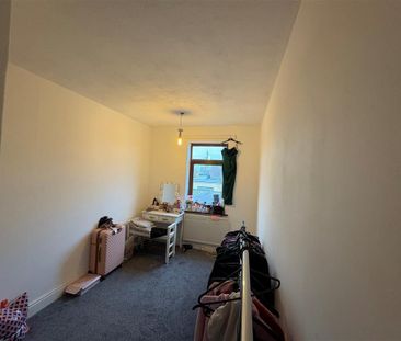 Askern Road, Doncaster, Carcroft - Photo 5