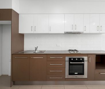 Unfurnished Apartment In Prime New Farm Location - 6 month initial ... - Photo 3