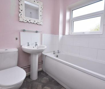 3 bedroom house to rent - Photo 3