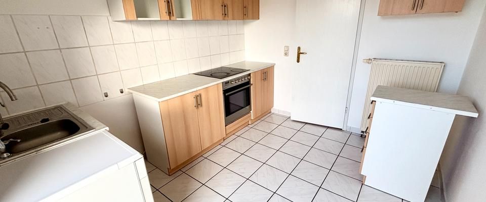 Dachgeschoss - 2-Raumwohnung mit Einbauküche + Balkon - Nähe UNI * frei - Foto 1