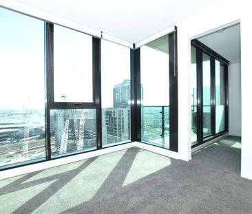 1906/618 Lonsdale Street - Photo 2