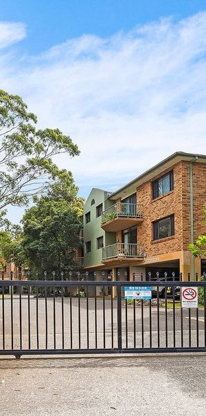 3/2-4 Hindmarsh Avenue, North Wollongong NSW 2500, North Wollongong - Photo 2