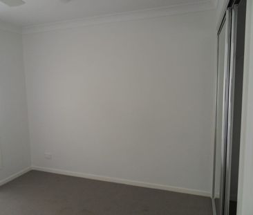 MODERN, LOW-MAINTENANCE LIVING IN A GREAT LOCATION - Photo 1