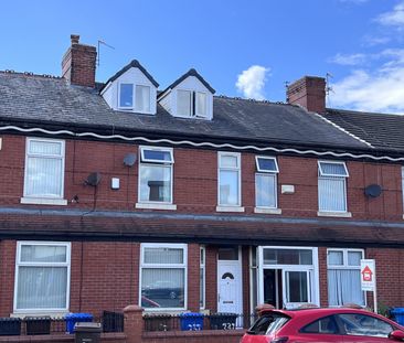 Room in a Shared House, Littleton Road, M7 - Photo 2