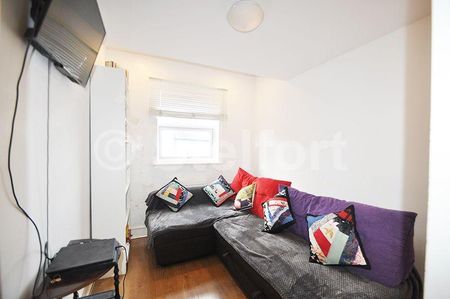 4 bedroom maisonette to rent - Photo 2