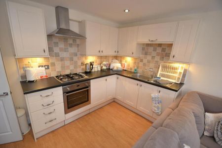 2 bedroom flat to rent - Photo 5