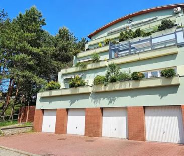 NABÍDKA PRONÁJMU BYTU 2+KK S BALKÓNEM A VELKOU TERASOU O CP cca 66,9 M - Fotografie 1