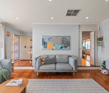 52 Flockhart Avenue, Valley View SA 5093 - Photo 2