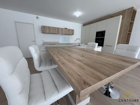 Location Appartement 4 pièces 151m² MARCQ EN BAROEUL 59700 - Photo 4