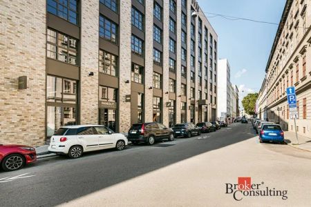Pronájem bytu 1+kk 24 m - Fotografie 4