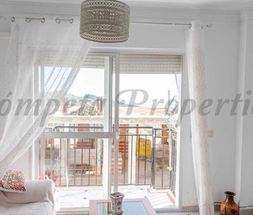 Apartment in Cómpeta, Inland Andalucia at the foot of the mountains - Photo 4