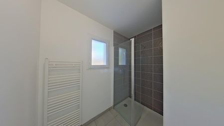 Location Maison 4 pièces 86m² POITIERS 86000 - Photo 4