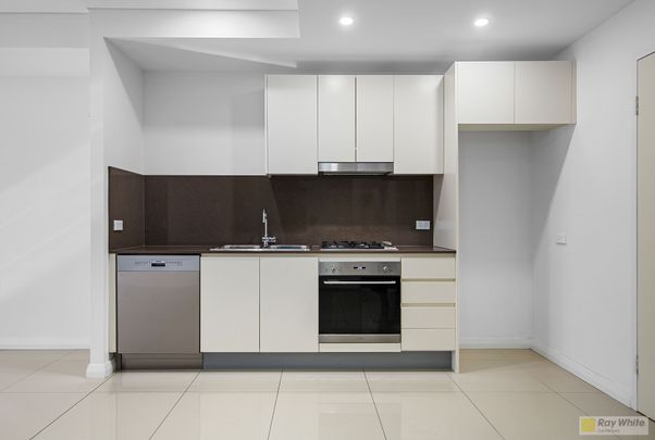 Perfectly Positioned Central to all Amenities - Photo 1