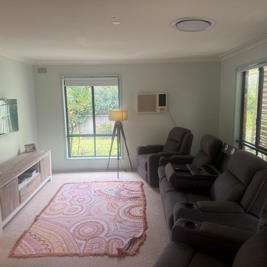 Currumbin Waters - Photo 1