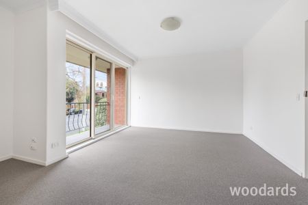 RENOVATED TWO BEDROOM UNIT! - Photo 3
