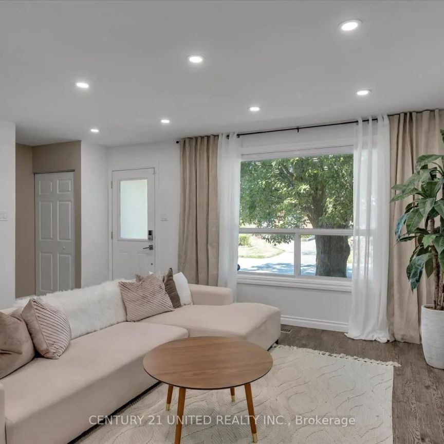 819 CAMERON STREET - Photo 1