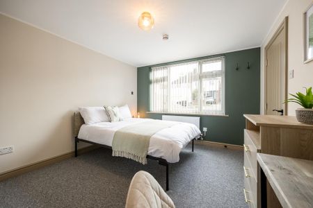 1 bedroom in a house share to rent - Photo 2