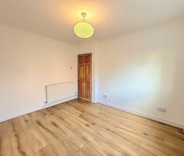 Parsonage Gardens, Enfield EN2 6JP, Property for rent - Photo 3