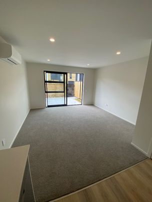 16 Te ara O Ralph Olsen, Wainuiomata - Photo 1