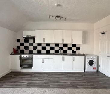 2 bedroom apartment to rent - Photo 6
