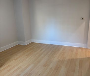 For Lease - 15 Wallace Street, Vaughan, Ontario - Photo 2