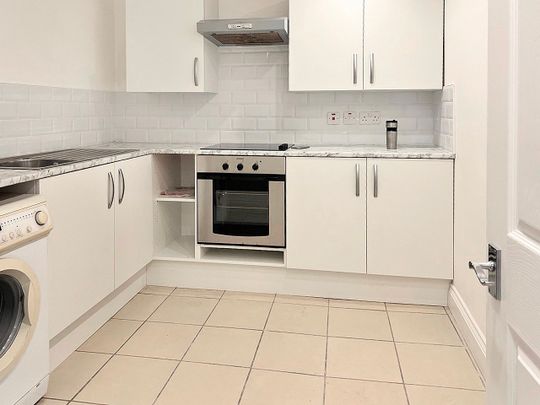 Front Basement Flat, 6D Marylands Road, London W9 2DZ - Photo 1