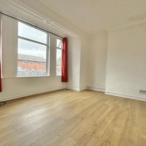 1 Bedroom Apartment Available Arranging tenancy - Photo 2