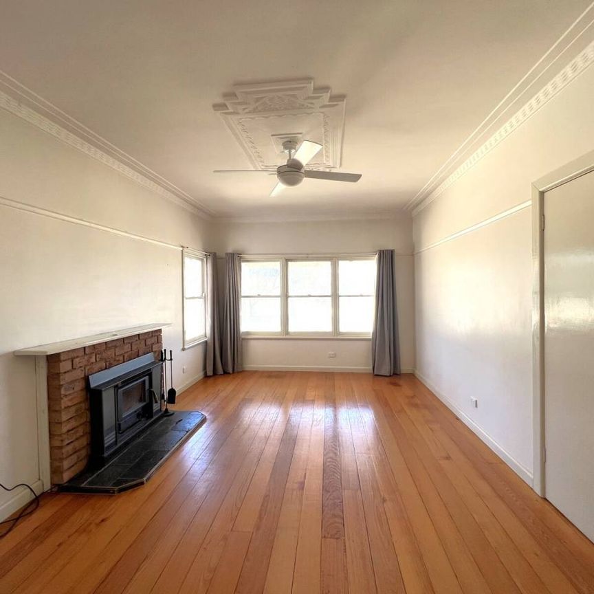 Chic Farmhouse - Photo 1