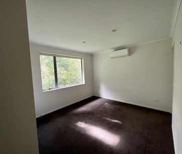 Beautiful Home in Gated Community! - Photo 4