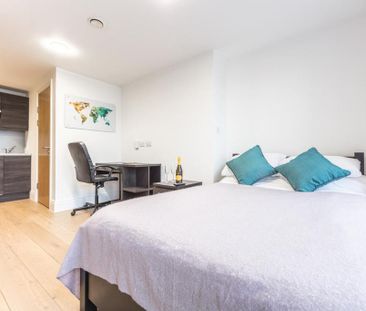 Studio to rent - Photo 2