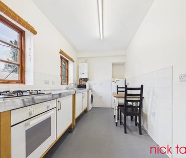 Market Place, Brewood Stafford, Staffordshire, ST19 9BS - Photo 4