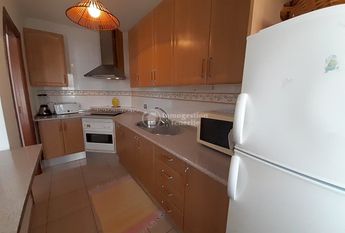 **Se alquila en Costa del Silencio apartamento de 2 dormitorios.