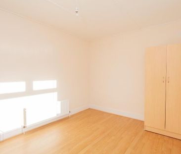 19 Coombe Hill Park, Belfast, BT14 6PH - Photo 4