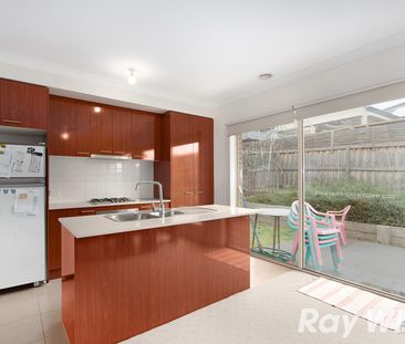 2/22 Arthur Phillip Drive, Pakenham VIC 3810 - House For Rent | Domain - Photo 1