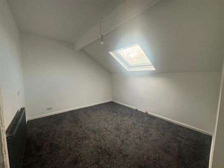 Flat Upstairs, 216 York Road, Leeds - Photo 5