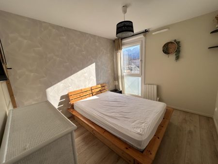 Location Appartement 3 pièces Meublé 61m² BONNEVILLE 74130 - Photo 3