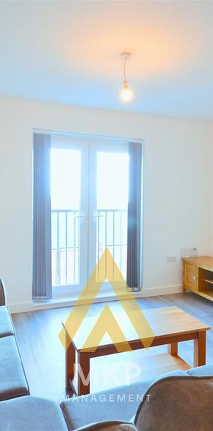 6 bedroom terraced house to rent - Photo 1